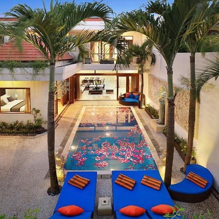 Villa Mawar Legian Exterior photo