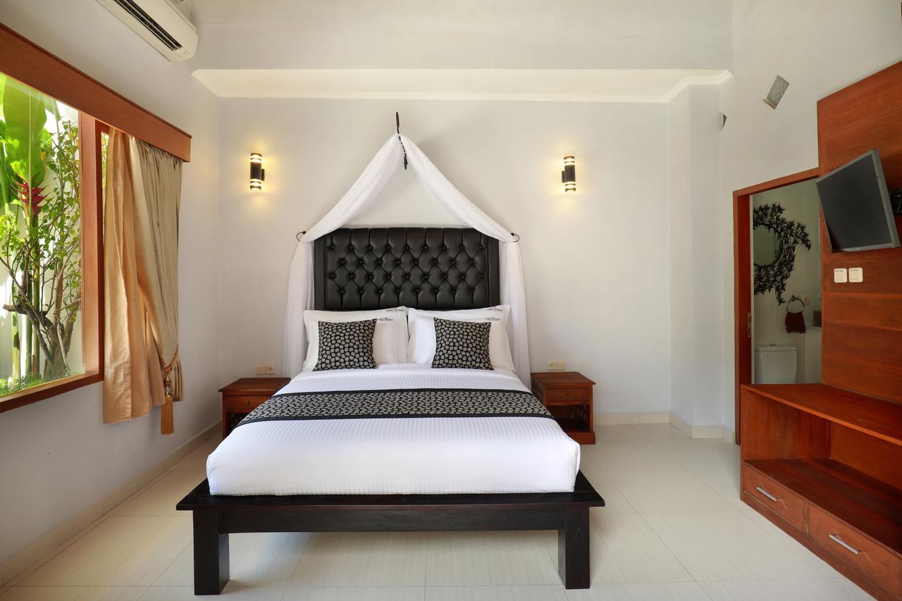 Villa Mawar Legian Exterior photo